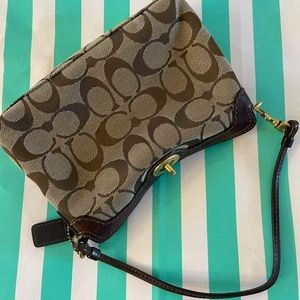 Coach Large wristlet mini-purse in brown